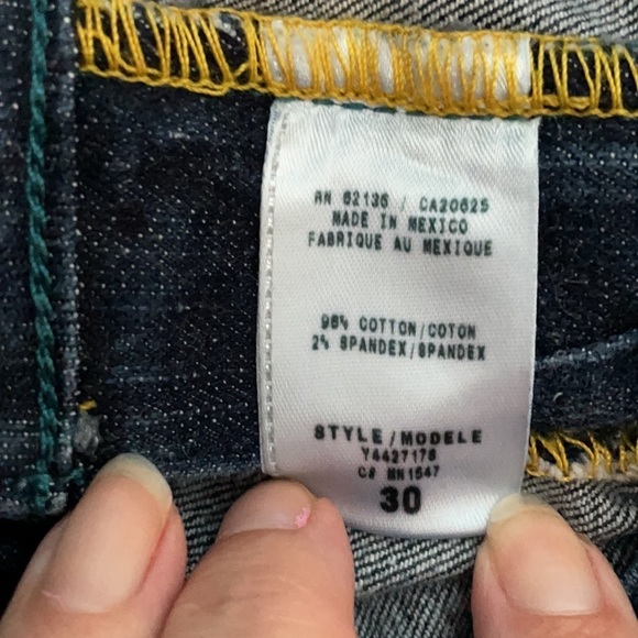 Ladies Jeans by Guess (Stretch) - Picture 10 of 14